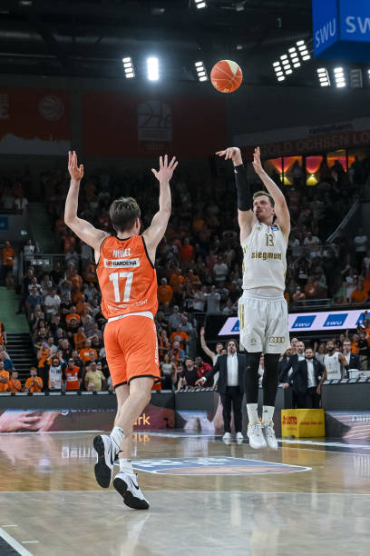 证了这一趋 证了这一趋