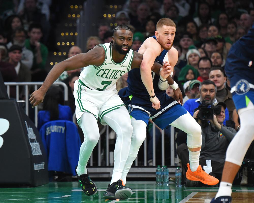 谁能笑傲天 谁能笑傲天