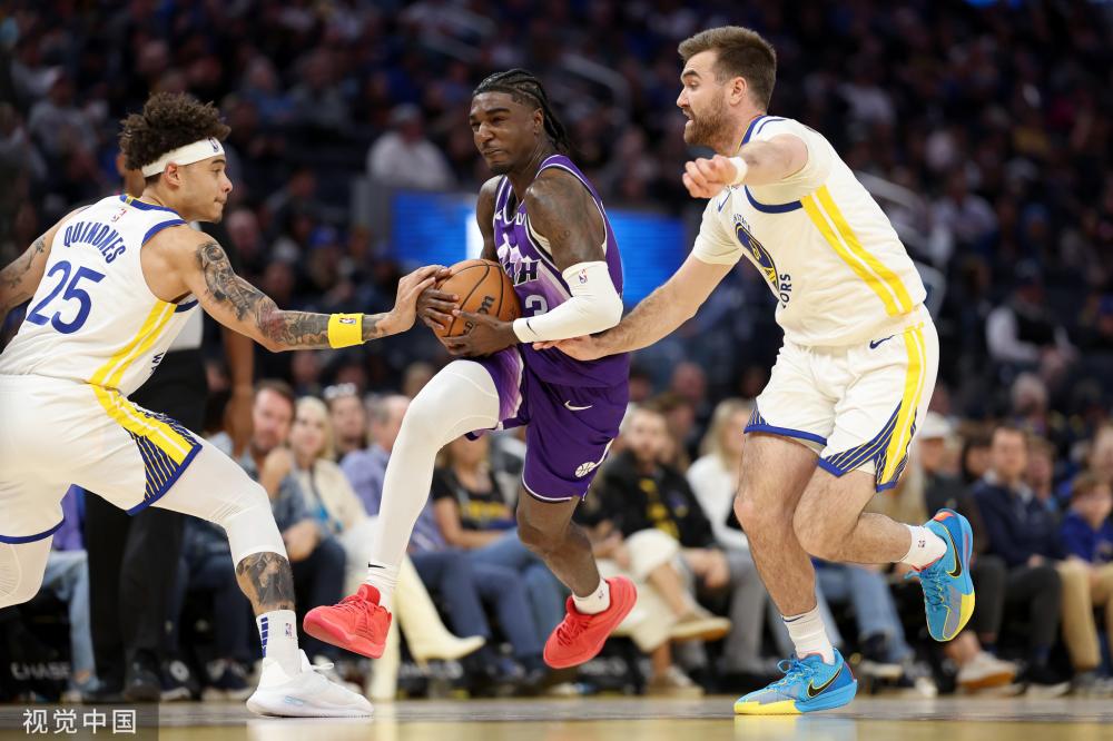 某位球员完 某位球员完