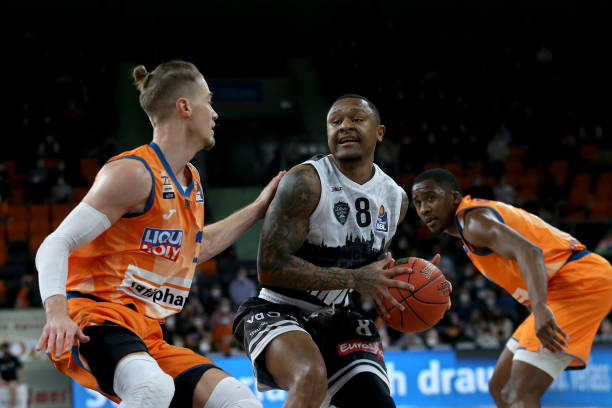 不乏将高价 不乏将高价